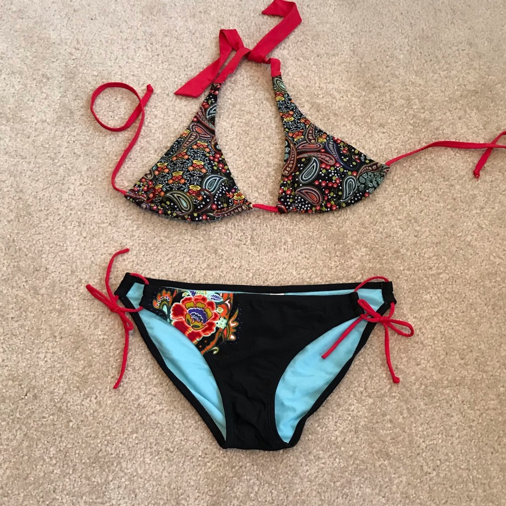 Athleta swim suit small top medium bottom